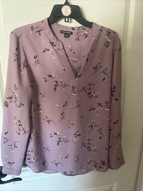 Hilary Radley Mauve Floral Split-Neck Blouse NWOT